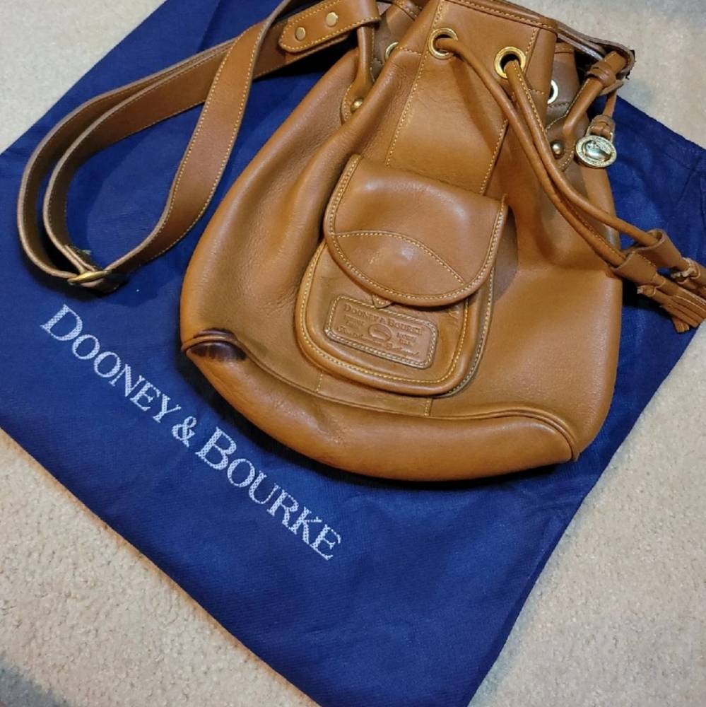 Dooney and Bourke purse